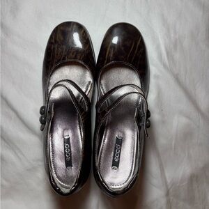 Ecco Mary Jane Pump Block Heel Straps Brwn Marbled Patent Leather Sz 38 *Flaw